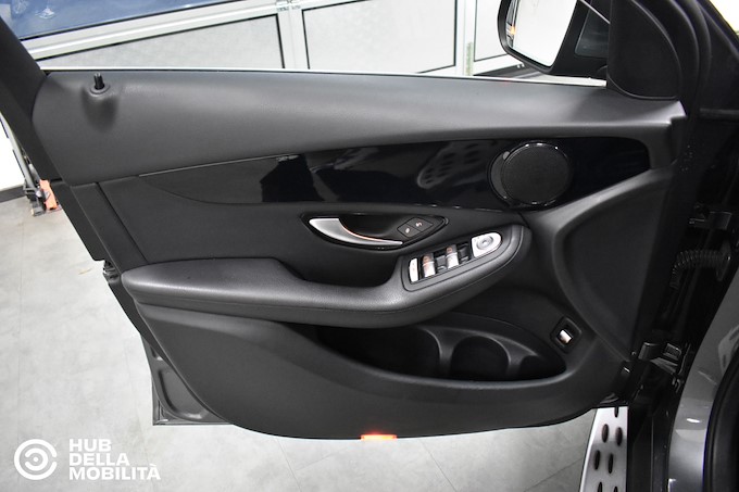 MERCEDES-BENZ GLC 350 e 4Matic Sport